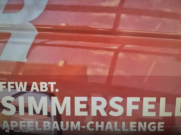 Anfangssequenz des Videos zur Apfelbaum-Challenge, Link zum Video siehe unten